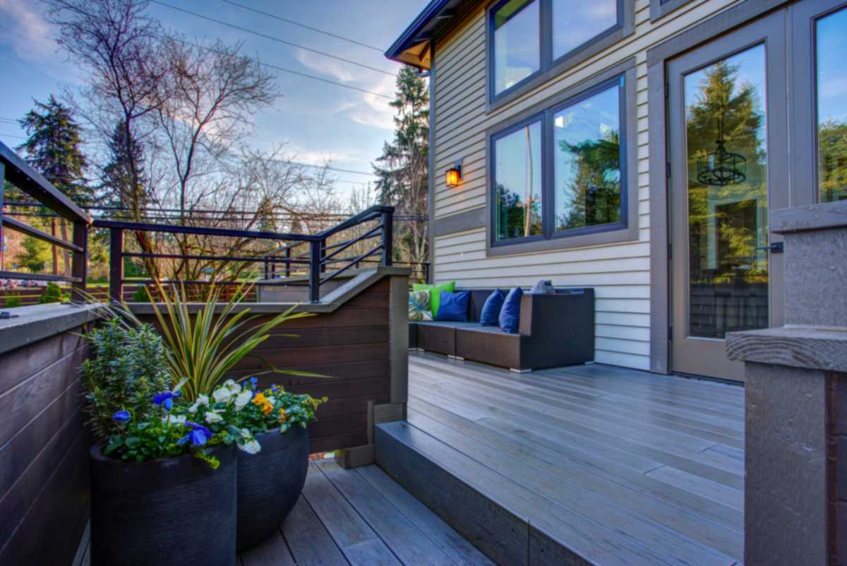 Outdoor Space with a Custom Deck in Denver